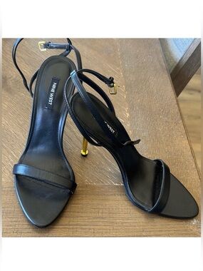 NW Heeled Sandals